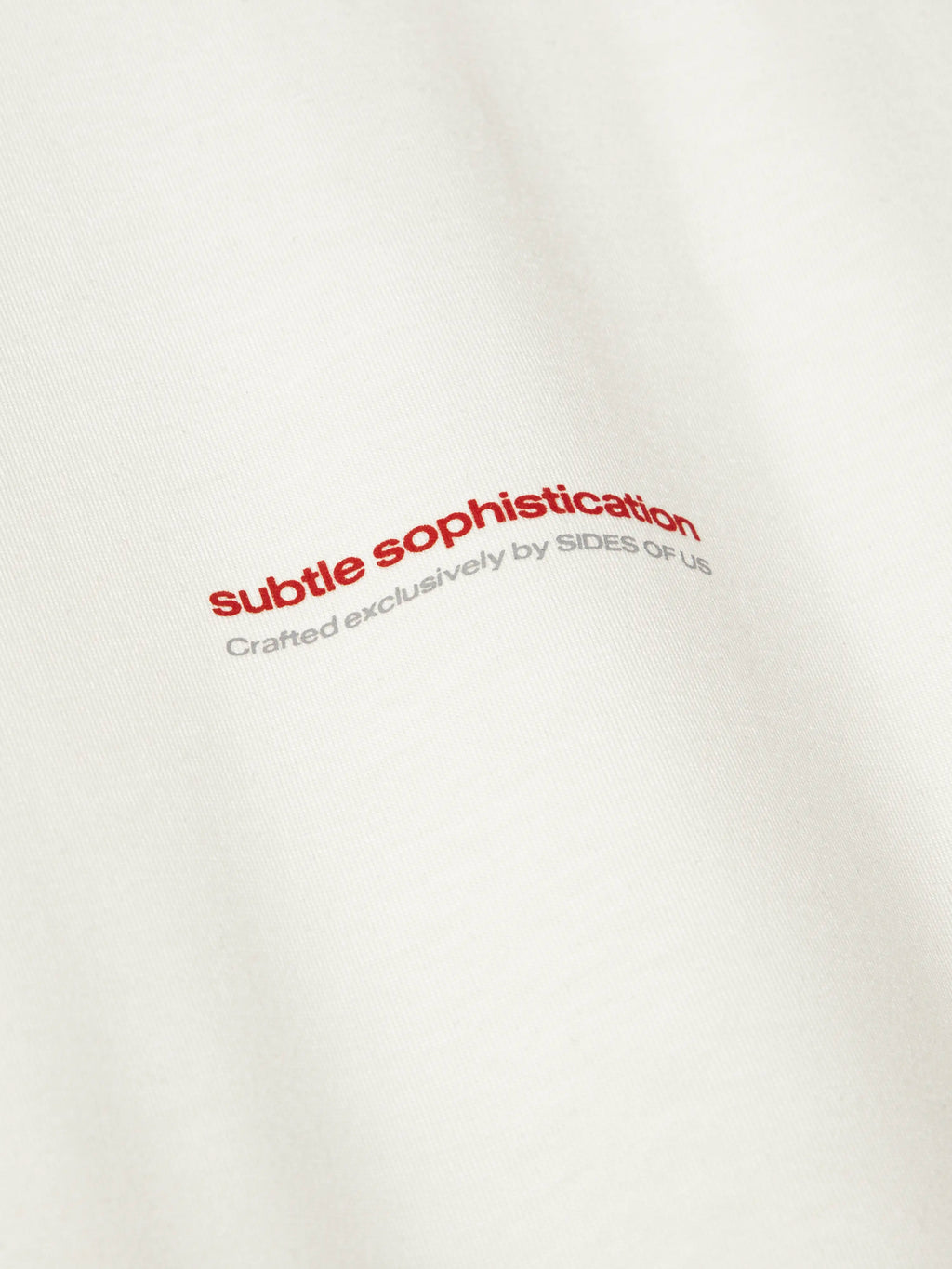 SUBTLE LOGO T-SHIRT