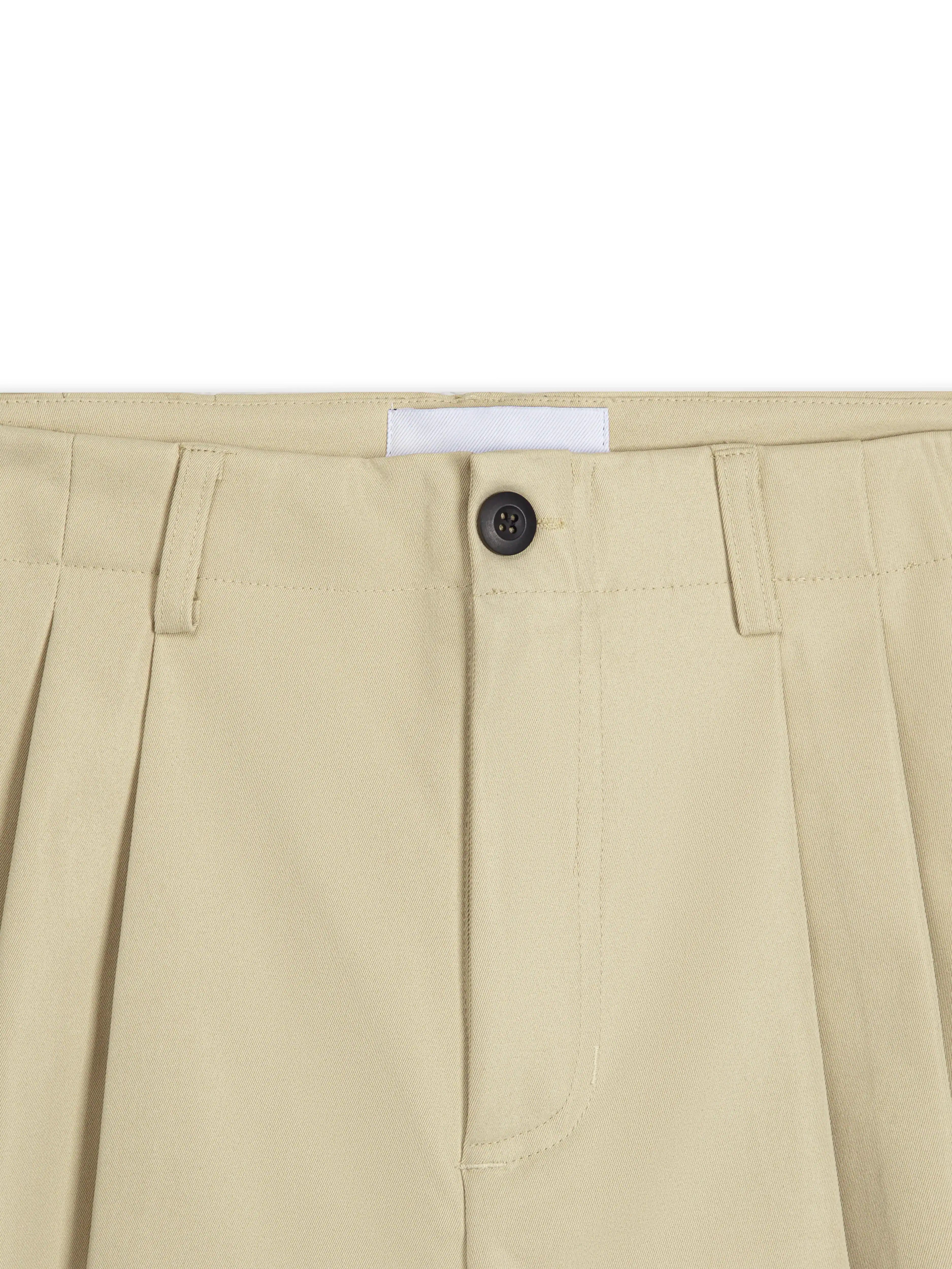 WIDE-LEG KHAKI SHORTS