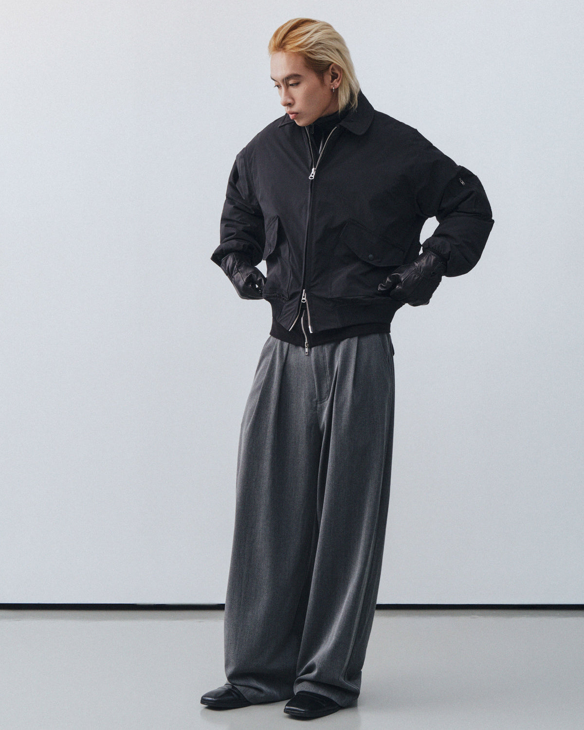 PILOT BOMBER JACKET - BLACK